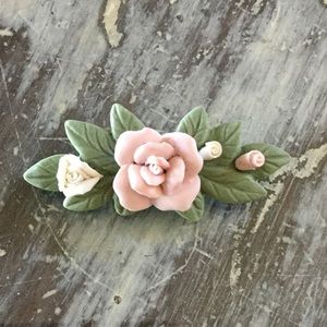 VINTAGE AVON rose bloom pin